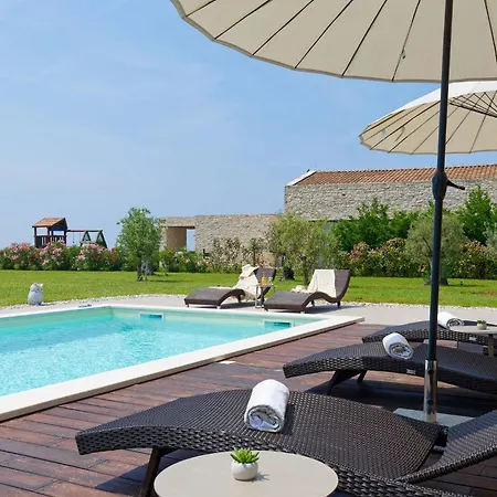Villa Sanpadeo By Rent Istria
