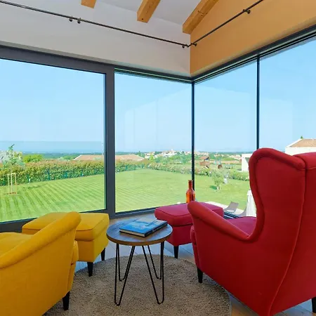 Sanpadeo By Rent Istria ברטוניגלה